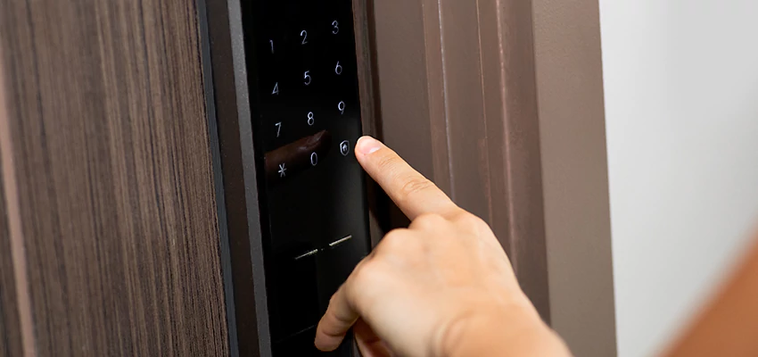 Smart Electric Locks Replacement Services in Holtville, CA